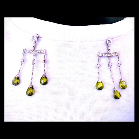 Sterling silver dangle ear rings light green gem stones zircon stones - Picture 4 of 5